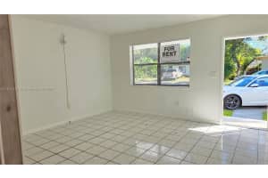 525 NE 132nd Terrace 525 y 526, North Miami, FL 33161, - MLS#A11915167