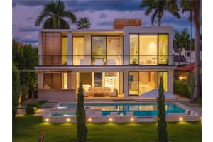 94 S Hibiscus Dr Miami Beach, FL 33139 - MLS#A11915192