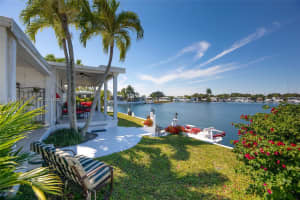 112 E Lake Shore Dr, Hallandale Beach, FL 33009, - MLS#A11915194