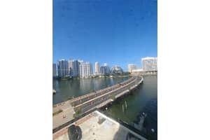 801 Brickell Bay Dr APT 671, Miami, FL 33131, - MLS#A11915197