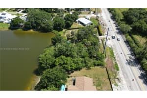 6501 Emerson Ave Fort Pierce, FL 34951 Sold 02/13/26