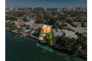 9316 Bay Dr Surfside, FL 33154 - MLS#A11915224