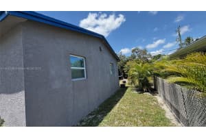 2731 NW 1st Ct, Pompano Beach, FL 33069, - MLS#A11915236