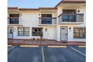 5437 W 21st Ave 51, Hialeah