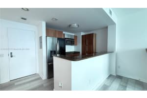 300 S Biscayne Blvd T-2407 Miami, FL 33131 - MLS#A11915317
