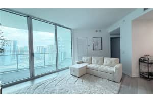300 S Biscayne Blvd T-2407 Miami, FL 33131 - MLS#A11915317