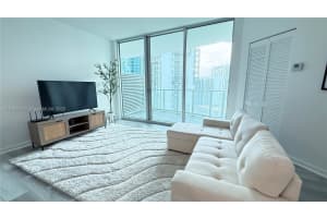 300 S Biscayne Blvd T-2407 Miami, FL 33131 - MLS#A11915317