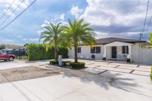 444 Sw 64th Ave Miami, FL 33144 - MLS#A11915398