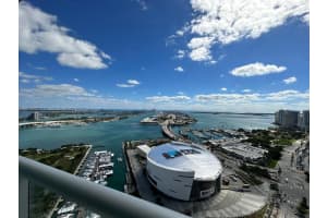 888 Biscayne Blvd 4207, Miami