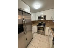 5805 Washington St 13, Hollywood