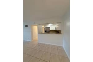 5805 Washington St APT 13, Hollywood, FL 33023, - MLS#A11915449