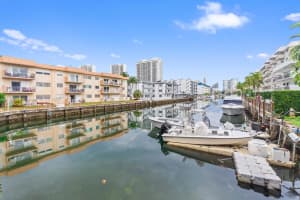 17051 Ne 35th Ave 104 North Miami Beach, FL 33160 - MLS#A11915454