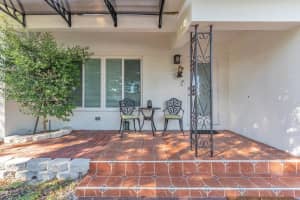 801 Ne 19th Ter Fort Lauderdale, FL 33304 - MLS#A11915455