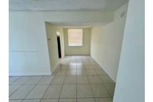 1752 NW 55th Ave APT 103, Lauderhill, FL 33313, - MLS#A11915456