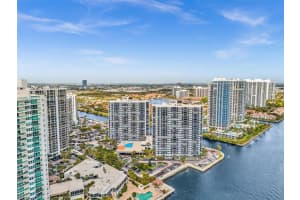 20515 E Country Club Dr 147, Aventura