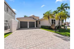 14683 Sw 132nd Ave Miami, FL 33186 - MLS#A11915517