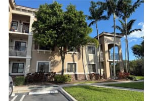 22901 Sw 88th Pl 205, Cutler Bay