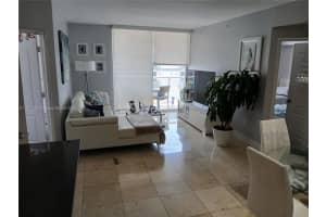 5085 Nw 7th St Ph6, Miami