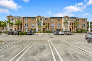 7060 Nw 177th St 204-12 Hialeah, FL 33015 - MLS#A11915560