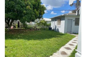 808 Nw 75th St, Miami 808 Nw 75th St, Miami