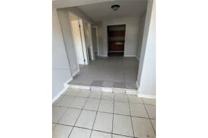 626 Nw 10th Ter 1 Fort Lauderdale, FL 33311 - MLS#A11915580
