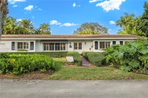 8225 Sw 151st St Palmetto Bay, FL 33158 - MLS#A11915585