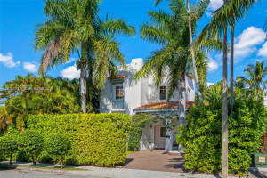 375 Plymouth Rd West Palm Beach, FL 33405 - MLS#A11915683