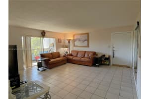 6904 N Kendall Dr F408 Pinecrest, FL 33156 - MLS#A11915727