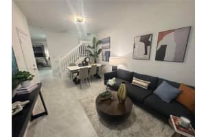 2738 Se 24th Ter, Homestead