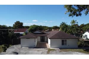 19754 Nw 61st Ave ., Hialeah