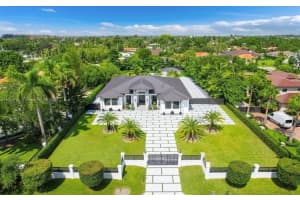 250 NW 129th Ave, Miami, FL 33182, - MLS#A11915795