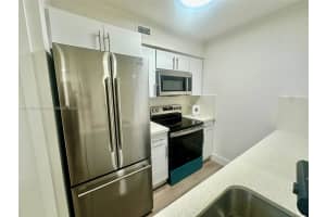 2890 N Oakland Forest Dr APT 103, Oakland Park, FL 33309, - MLS#A11915843