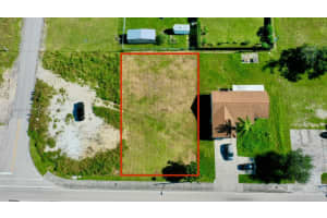 4715 Lee Blvd Lehigh Acres, FL 33971 Sold 12/12/25