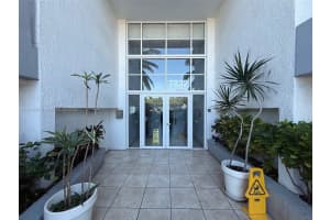 7832 Collins Ave 207 Miami Beach, FL 33141 - MLS#A11915856