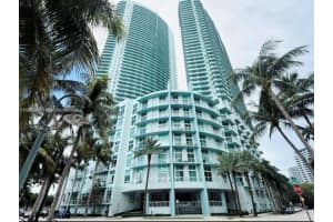 1900 N Bayshore Dr 3811, Miami