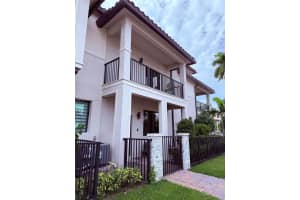 4624 Nw 83rd Ave Doral, FL 33166 - MLS#A11915862