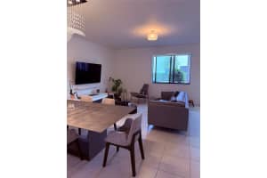 4624 Nw 83rd Ave Doral, FL 33166 - MLS#A11915862