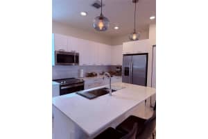 4624 Nw 83rd Ave Doral, FL 33166 - MLS#A11915862