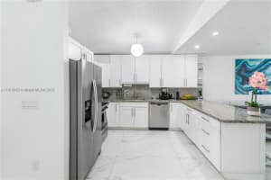 14350 Sw 112th Ter Miami, FL 33186 - MLS#A11915863