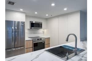 1800 N Bayshore Dr APT 3705, Miami, FL 33132, - MLS#A11915870