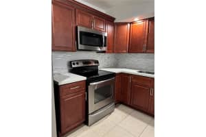 3710 NW 21st St APT 114, Lauderdale Lakes, FL 33311, - MLS#A11915932