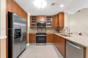 1945 S Ocean Dr 604 Hallandale Beach, FL 33009 - MLS#A11915944