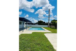 8700 Sw 42nd Ter Miami, FL 33165 - MLS#A11915949