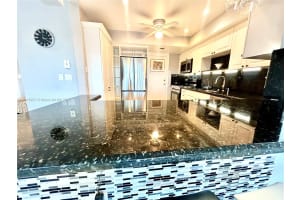 200 Diplomat Pkwy 721 Hallandale Beach, FL 33009 - MLS#A11915967