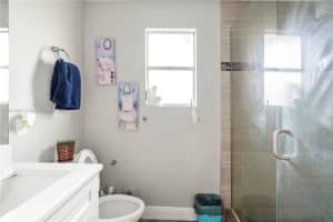 302 Floyd Ave S, Naples