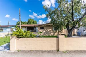 11239 Sw 5th Ter Main Sweetwater, FL 33174 - MLS#A11915996