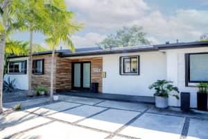 2510 Ne 207th Ter Miami, FL 33180 - MLS#A11916027