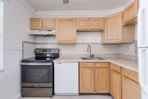 7887 Golf Cir Dr 106 Margate, FL 33063 - MLS#A11916065