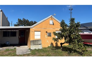 251 W 27th St Hialeah, FL 33010 - MLS#A11916077