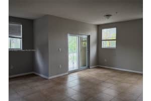 8899 Nw 107th Ct 222, Doral